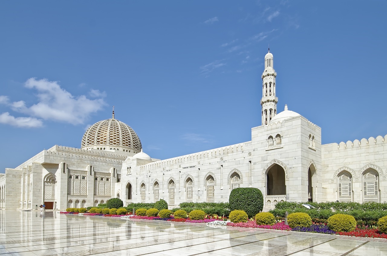 sultan-qaboos-grand-mosque- - Steib-Pur-Reisen