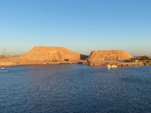 abu-simbel-vom-schiff